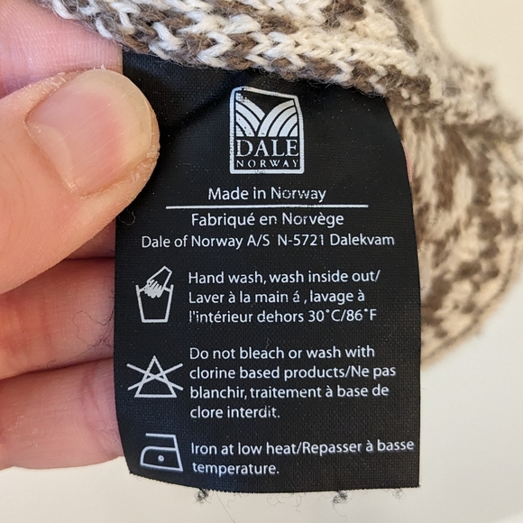 Dale of Norway Brown Wool Snowflake Full Zip Cardigan Sweater - Picture 9 of 10